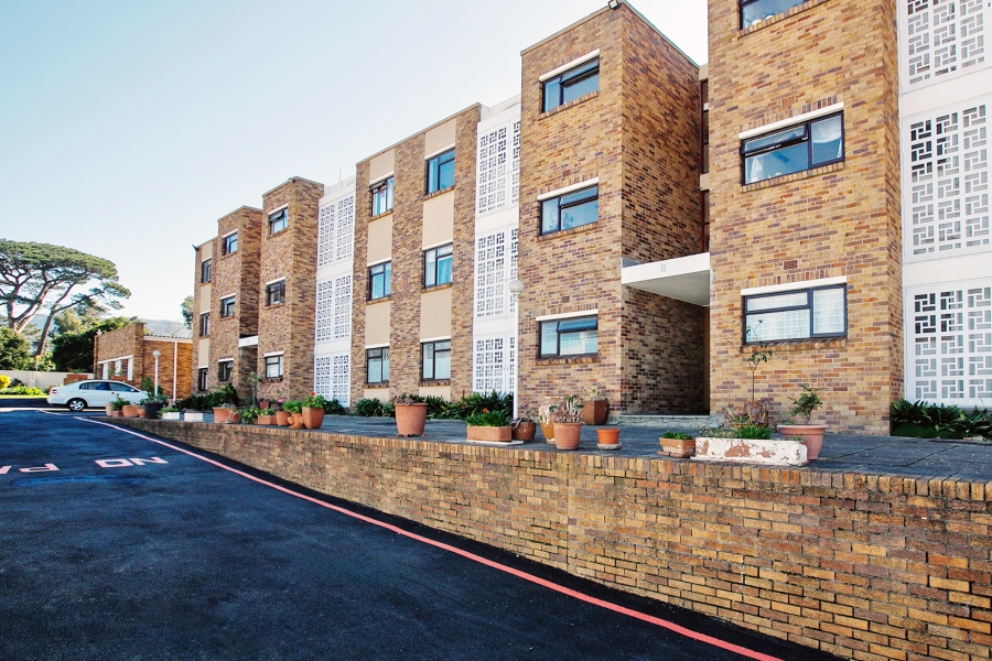 2 Bedroom Property for Sale in Wynberg Upper Western Cape